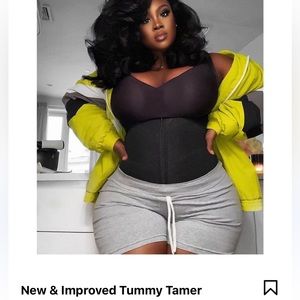 Brand new never used What Waist latex waist trainer. SZ M